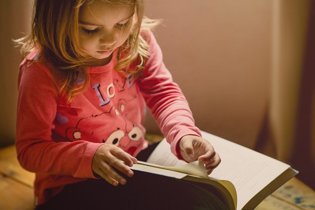 Photo encouraging reading