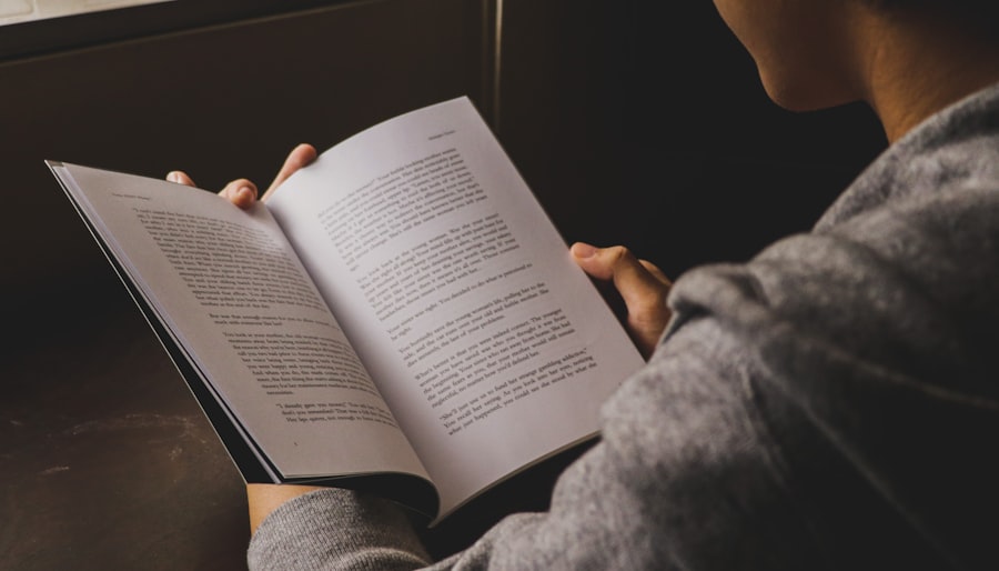 Photo encouraging reading