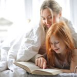 Cum construiești o rutină de seară care funcționează pentru mamă și copil deopotrivă